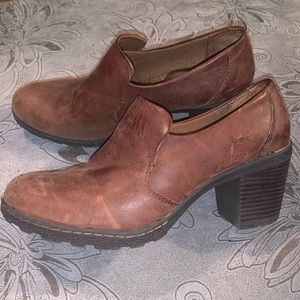 Born Concepts brown leather boot